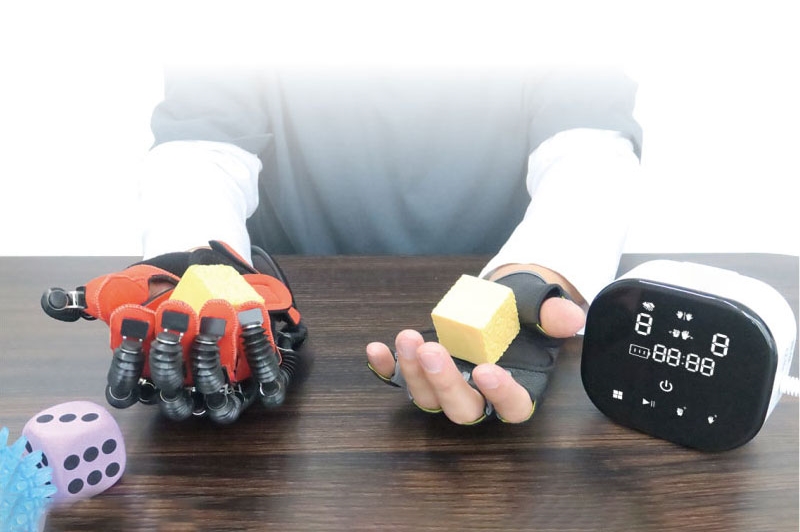 Portable Stroke Rehabilitation Robotic Gloves: SIFREHAB-1.0